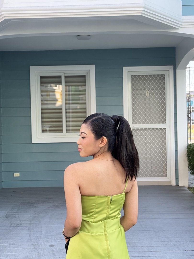 Lime green gown with 3D flower (Category: Evening dresses & gowns) located in General Trias. Submitted by glydelin (Listing ID 1459905067, Image 3). Description: Layered long gown for sale - Fabric: Duchess - Color: Lime Green - Floor length (I’m 4’11 pero mahaba pa sakin even with heels na 3 inches) - With 3D flower - Zipper and hook closure at the back - With pads and boning - Used ONLY ONCE, GOOD AS NEW - Body frame for reference: > Bust: 33 >