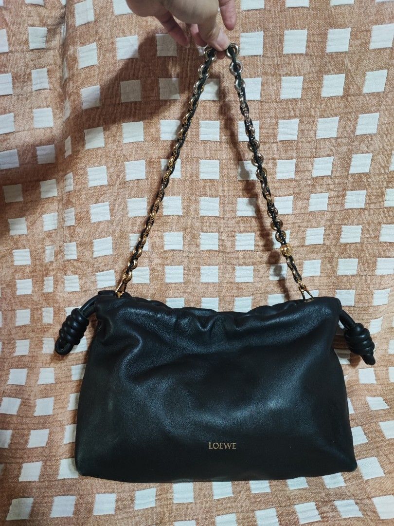 Loewe Medium Flamenco shoulder bag (Category: Luxury Bags & Wallets) located in Baguio. Submitted by ozara.06 (Listing ID 1460088878, Image 3). Description: loewe Flamenco medium shoulder bag in very good condition no inclusion 8000 .