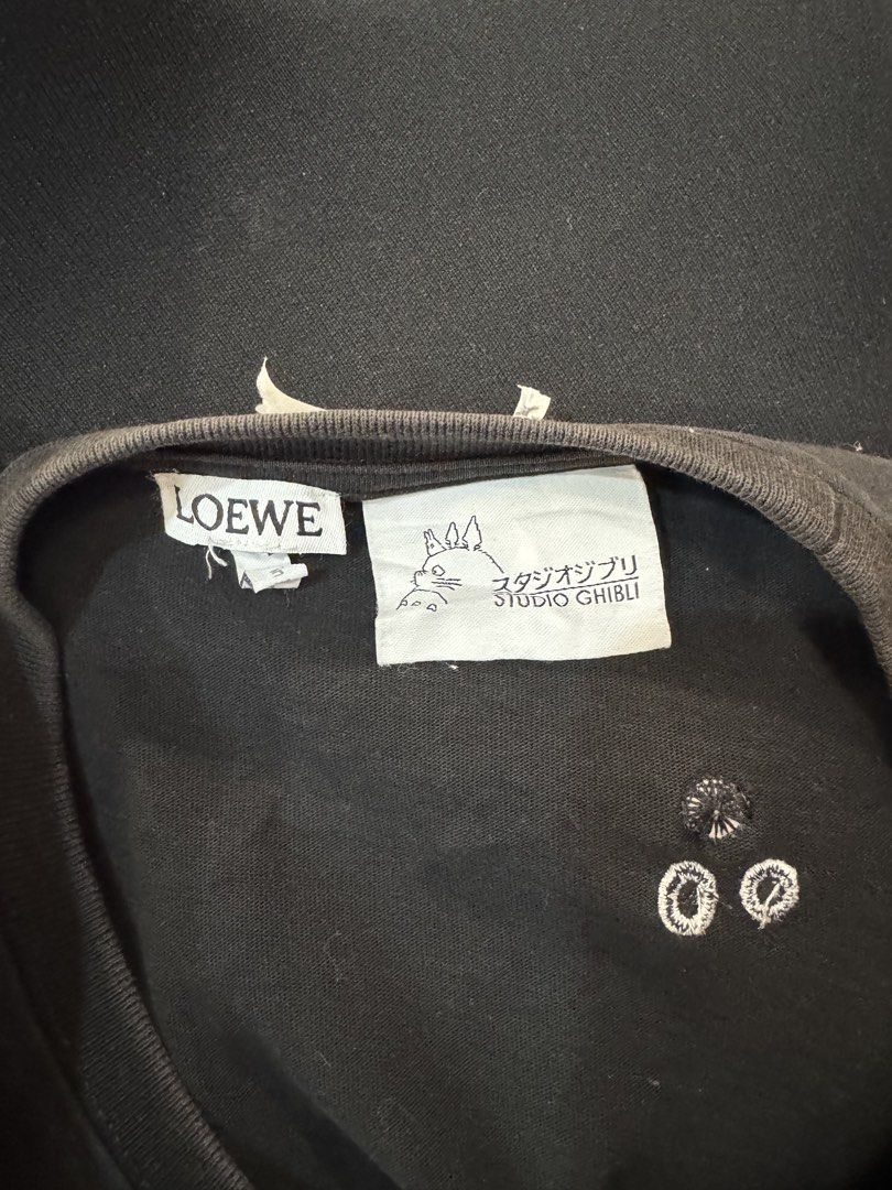 Loewe X Spirited Away Size Large on Tag (Category: Activewear) located in Zamboanga. Submitted by kidz.1106 (Listing ID 1460079145, Image 3). Description: .