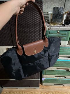 (Category: ) located in . Submitted by kellysthrift_ (Listing ID 1459937717, Image 1). Description: .