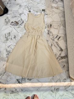 (Category: ) located in . Submitted by scarletcloset (Listing ID 1460042698, Image 1). Description: .