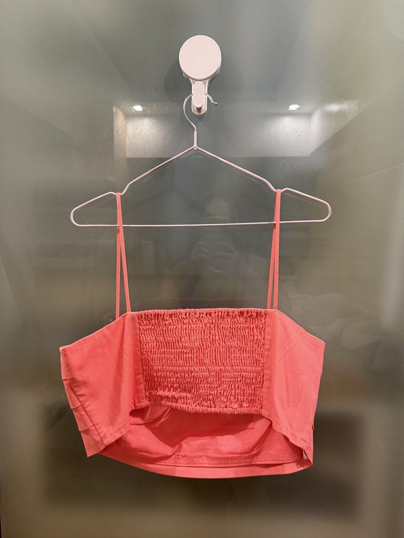LOVE BONITO Pink Crop Top (Category: Sleeveless) located in Pasig City. Submitted by maraaaaaa (Listing ID 1460080522, Image 2). Description: .
