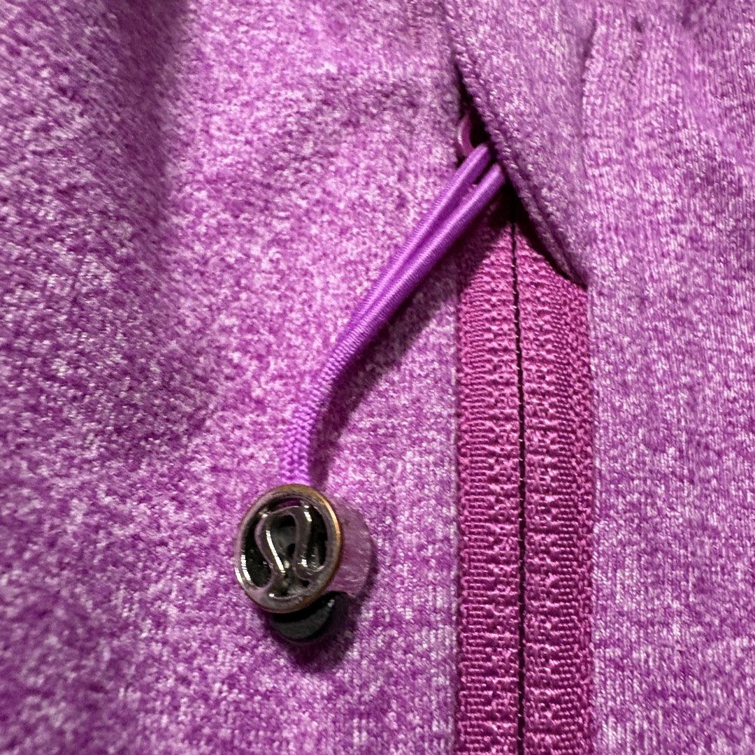 Lululemon (Category: Activewear) located in Tayabas. Submitted by tayabaskartell (Listing ID 1460032179, Image 3). Description: .