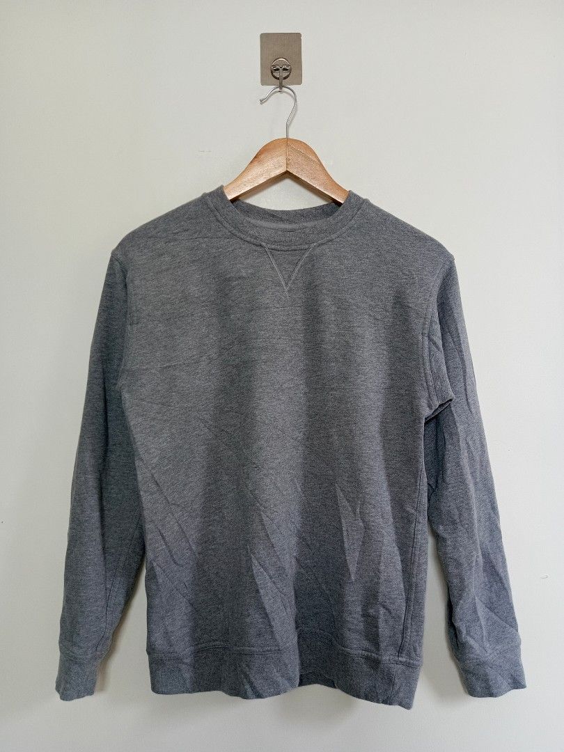 Lululemon All Yours Crew Neck (Category: Coats, Jackets and Outerwear) located in Cebu City. Submitted by vicenwear (Listing ID 1459839021, Image 3). Description: Dot 4-6 fittings Like new No issue.
