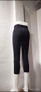 (Category: ) located in . Submitted by lulu.thrift.finds (Listing ID 1459913324, Image 1). Description: .