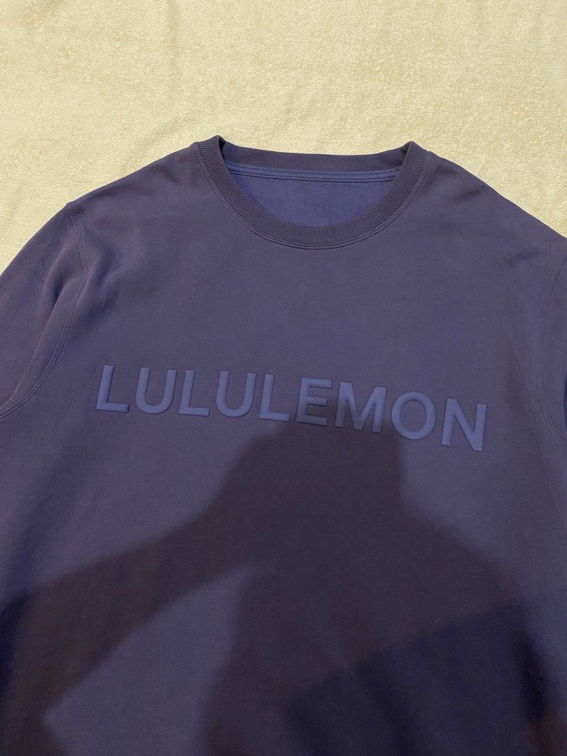 Lululemon sweater (Category: Coats, Jackets and Outerwear) located in Tanza. Submitted by 9th.street.thrift (Listing ID 1460018673, Image 3). Description: Excellent condition No issue Cut tag only Authetic Emboss rubber logo Super soft and lambot ng tela sa loob XL 25x29.5 .