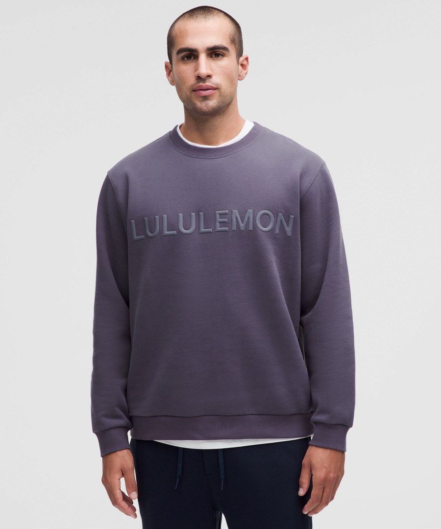 Lululemon sweater (Category: Coats, Jackets and Outerwear) located in Tanza. Submitted by 9th.street.thrift (Listing ID 1460018673, Image 2). Description: Excellent condition No issue Cut tag only Authetic Emboss rubber logo Super soft and lambot ng tela sa loob XL 25x29.5 .