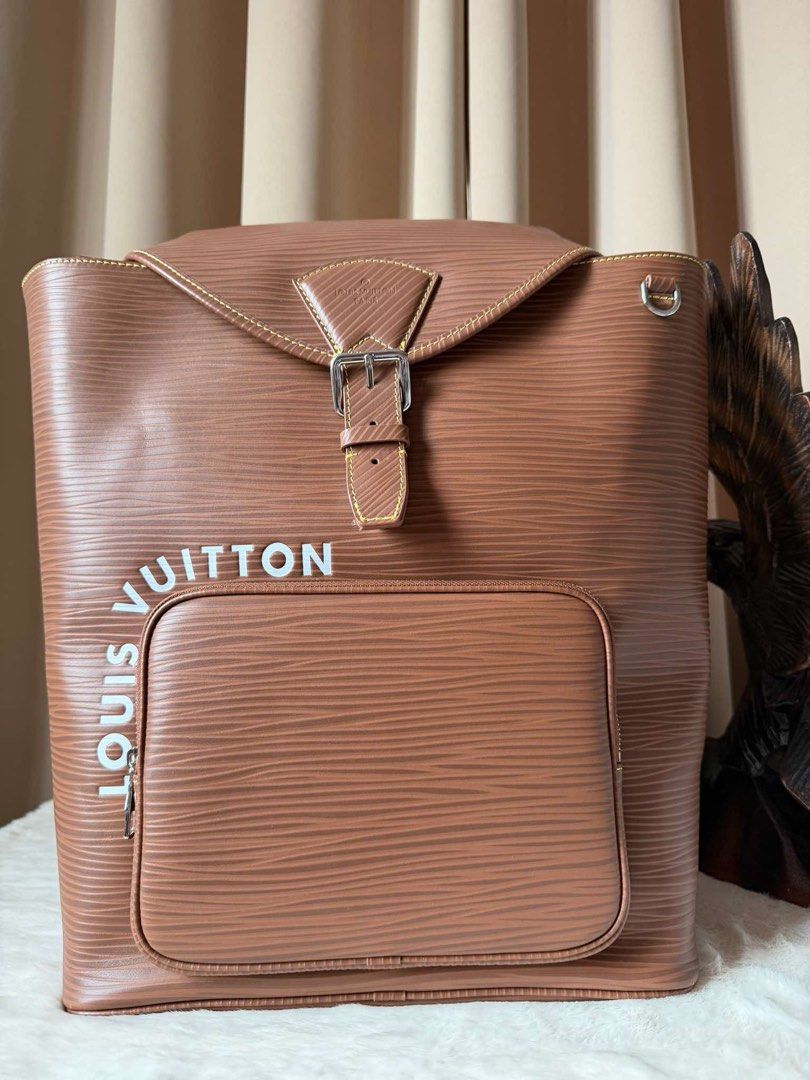 ❣️lv Backpack Montsouris❣️ (Category: Backpacks) located in Manila. Submitted by annmacalua (Listing ID 1460064320, Image 1). Description: What u see is what u get!🥰.
