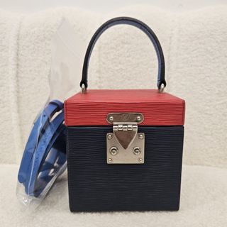 (Category: ) located in . Submitted by milanclassic (Listing ID 1460012523, Image 1). Description: .