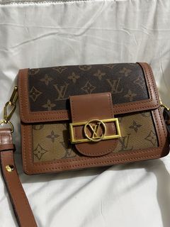 (Category: ) located in . Submitted by madiesbags (Listing ID 1460093759, Image 1). Description: .