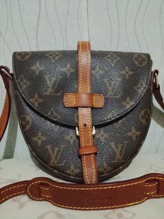 (Category: ) located in . Submitted by shopandfab15 (Listing ID 1460042618, Image 1). Description: .