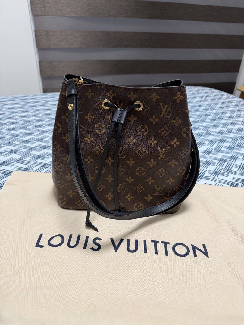 LV NEONOE MM MNG NOIR (Category: Luxury Bags & Wallets) located in Pasig City. Submitted by joy_b_ (Listing ID 1459972528, Image 3). Description: For Sale: LV Neonoe MM MNG NOIR Rank: SA good as nee Price: 100K PHP slightly negotiable Bag: Interior is clean, exterior is clean. I will include the bag inserts Inclusions: Paperbag, Box, Receipt and Dustbag Payment: Strictly Bank Transfer only For sure buyers, you may send me a message if you want to