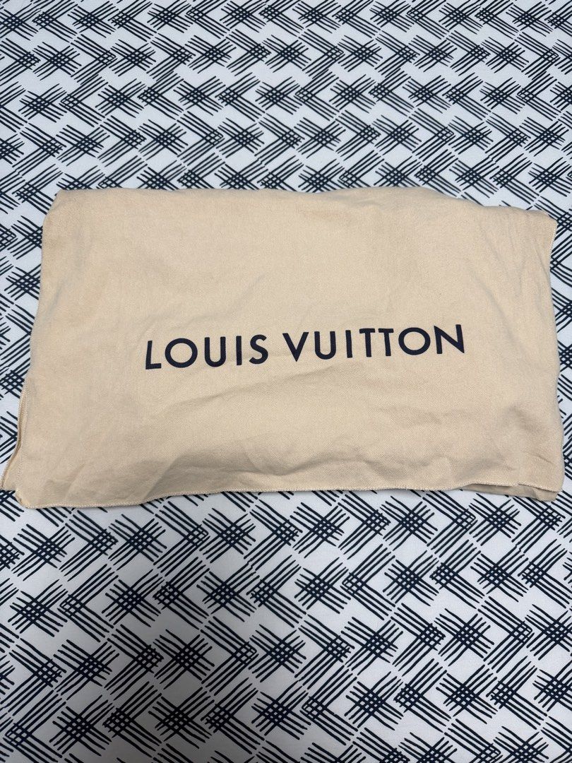 LV Neverfull MM NM D. EBE. (Category: Luxury Bags & Wallets) located in Pasig City. Submitted by joy_b_ (Listing ID 1459973759, Image 2). Description: For Sale: LV Neverfull MM NM D. EBE Rank: SA good as nee Price: 100K PHP slightly negotiable Bag: Interior is clean, exterior is clean. Inclusions: Paperbag, Box, Receipt and Dustbag Payment: Strictly Bank Transfer only For sure buyers, you may send me a message if you want to see the bag in person