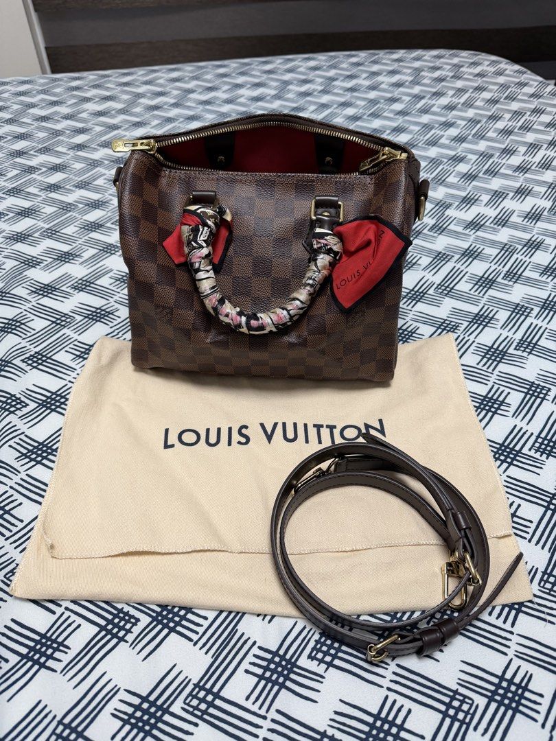 LV Speedy 25 BA. NM D. (Category: Luxury Bags & Wallets) located in Pasig City. Submitted by joy_b_ (Listing ID 1459973173, Image 2). Description: For Sale: LV Speedy 25 BA. NM D. including the Band trunks Marron Rank: SA good as nee Price: 100K PHP slightly negotiable Bag: Interior is clean, exterior is clean. Inclusions: Paperbag, Box, Receipt and Dustbag Payment: Strictly Bank Transfer only For sure buyers, you may send me a message if you wan