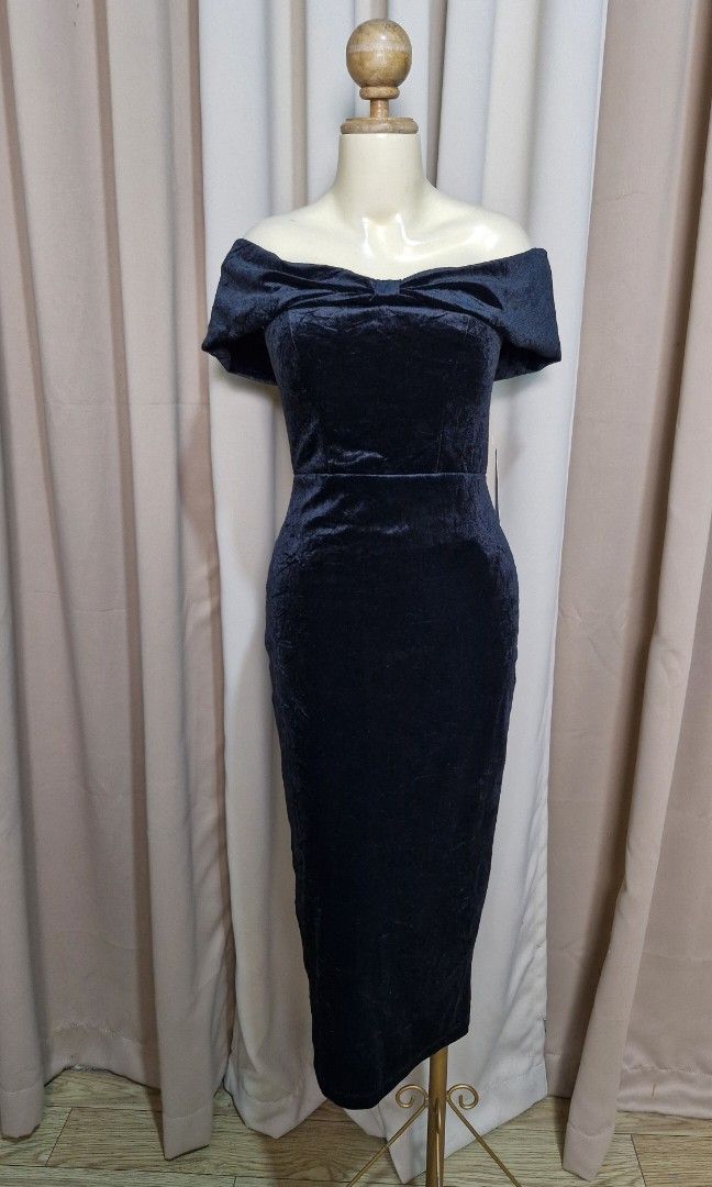 SALE‼️M: Premier Armour Dress (Category: Dresses) located in Calabanga. Submitted by deniseallyson (Listing ID 1460006210, Image 1). Description: .
