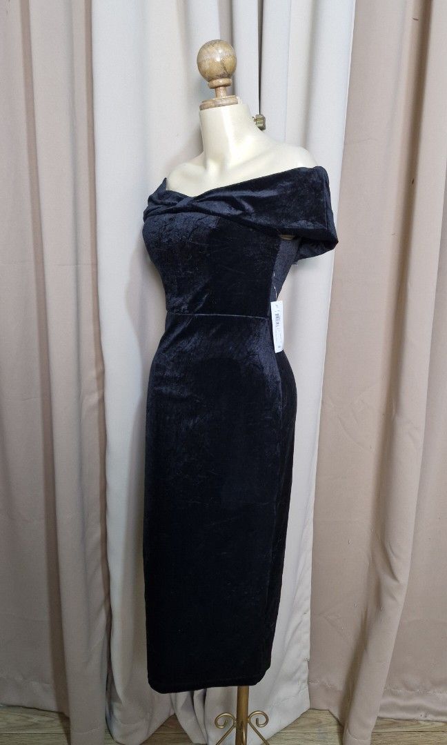 SALE‼️M: Premier Armour Dress (Category: Dresses) located in Calabanga. Submitted by deniseallyson (Listing ID 1460006210, Image 2). Description: .