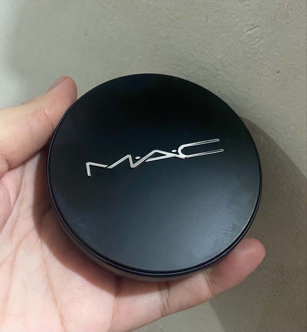 MAC Powder Plus Foundation (NW22) (Category: Makeup) located in Quezon City. Submitted by lynloved (Listing ID 1460029130, Image 3). Description: ☆ Brand New ☆ Only swatched ☆ Payment: any E-wallet (through my QR) - Payment first.