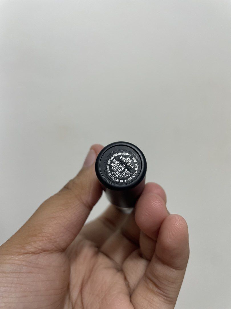 MAC satin lipstick brick-o- la (Category: Makeup) located in Nasugbu. Submitted by shopwithmichii (Listing ID 1460089357, Image 2). Description: 95-98%full Mod:jnt/flash Mop:gcash.