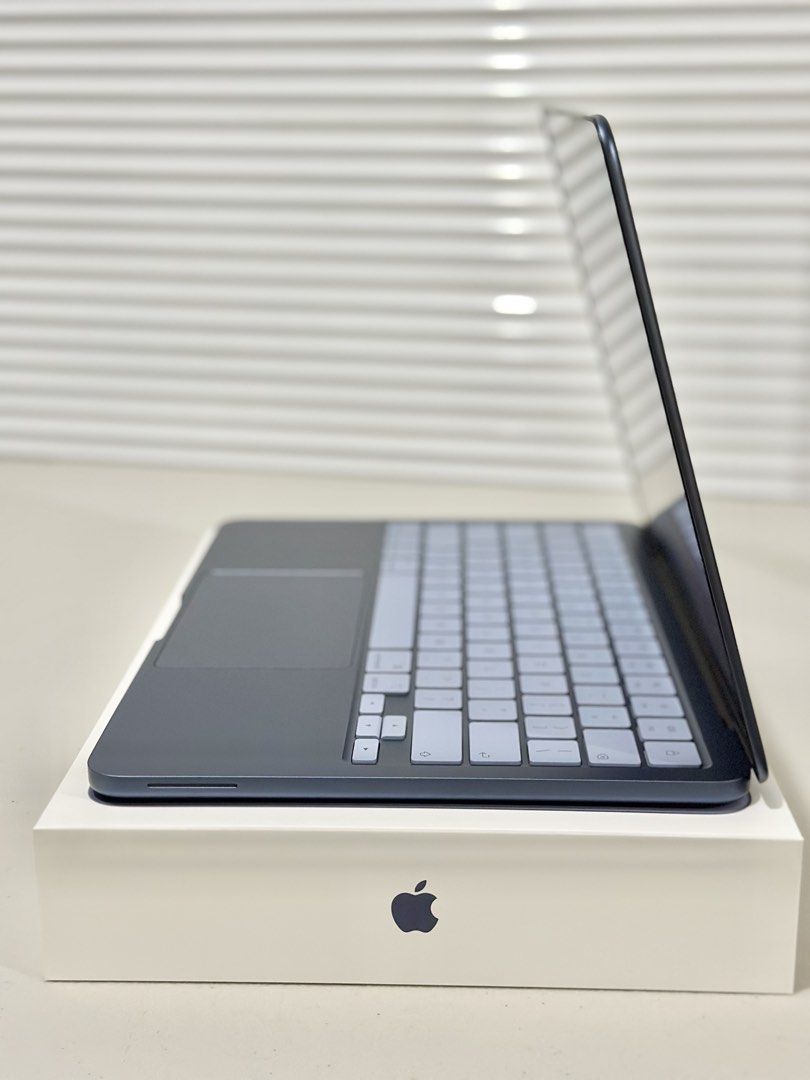 MacBook Neo 256 Indigo (Category: Laptops & Notebooks) located in Cabanatuan. Submitted by rvnnn_ (Listing ID 1460081721, Image 3). Description: For Sale MACBOOK NEO 256gb Indigo Opened August 20, 2026 39k Feel free check the Apple Check Coverage first before buying For meet up only para safe. ‼️No to bogus buying, it’s a waste of mine and your time.