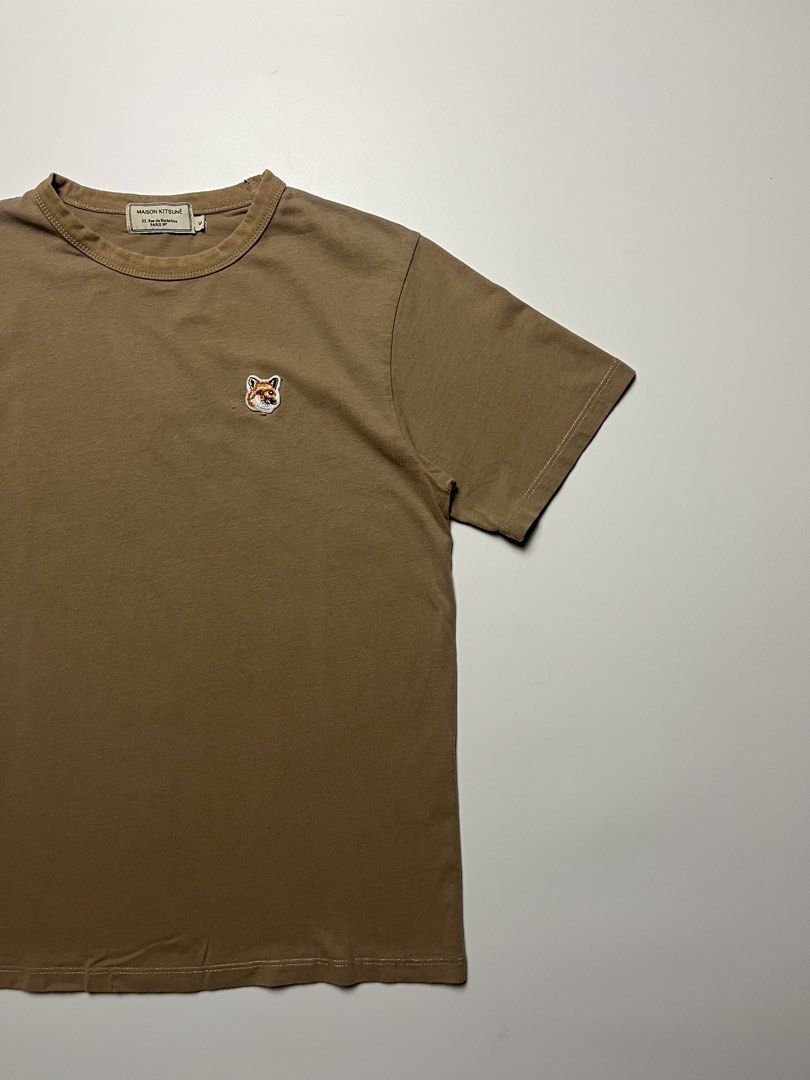 Maison Kitsuné Classic Logo Embroidered Tee (Category: Shirts) located in Bulacan. Submitted by way2lifestyle (Listing ID 1460057542, Image 3). Description: (In Inches) Best Fit: Small Width: 17” Length: 24” Excellent condition.