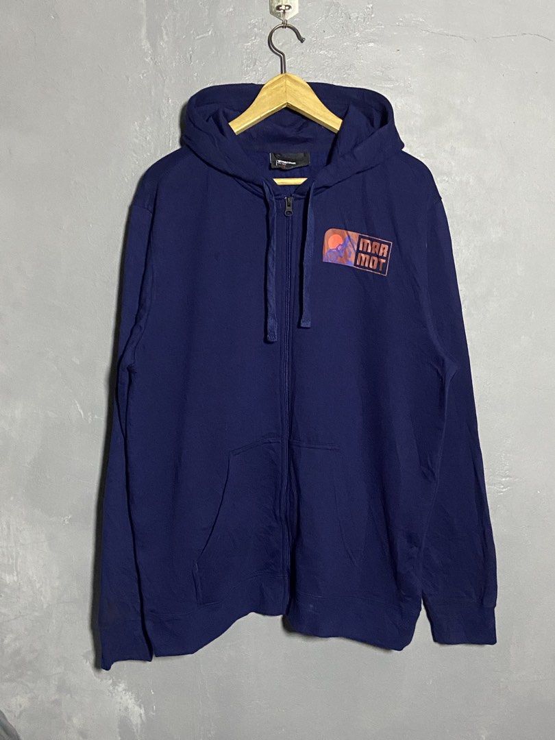 Marmot Zip Hoodie (Category: Activewear) located in Cabuyao City. Submitted by chukz_x (Listing ID 1459949103, Image 2). Description: Marmot Zip Hoodie Size : XL Dimes : 24W 29L Condition : like new Issue : none Price : 650 📍READY TO WEAR 📍Cabuyao Laguna.