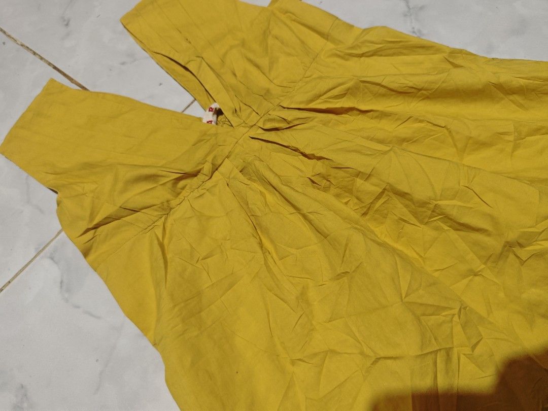 Marni mustard babydoll top (Category: Luxury Apparel) located in Binalbagan. Submitted by Kristoffer_Arguelles (Listing ID 1459917459, Image 2). Description: good as new Marni authentic mustard babydoll top s-m 15x24 dimension .