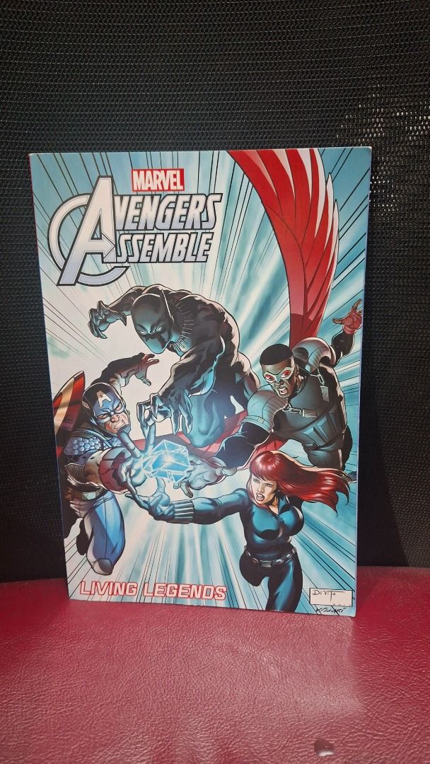 Marvel Avengers Assemble Living Legends Comic Book (Category: Comics & Manga) located in Pasig City. Submitted by loisegems (Listing ID 1460056942, Image 1). Description: - Avengers Assemble comic book - Issue Title: Living Legends - Features: Captain America, Black Panther, Falcon, Black Widow - Ideal for any Marvel fan's collection.