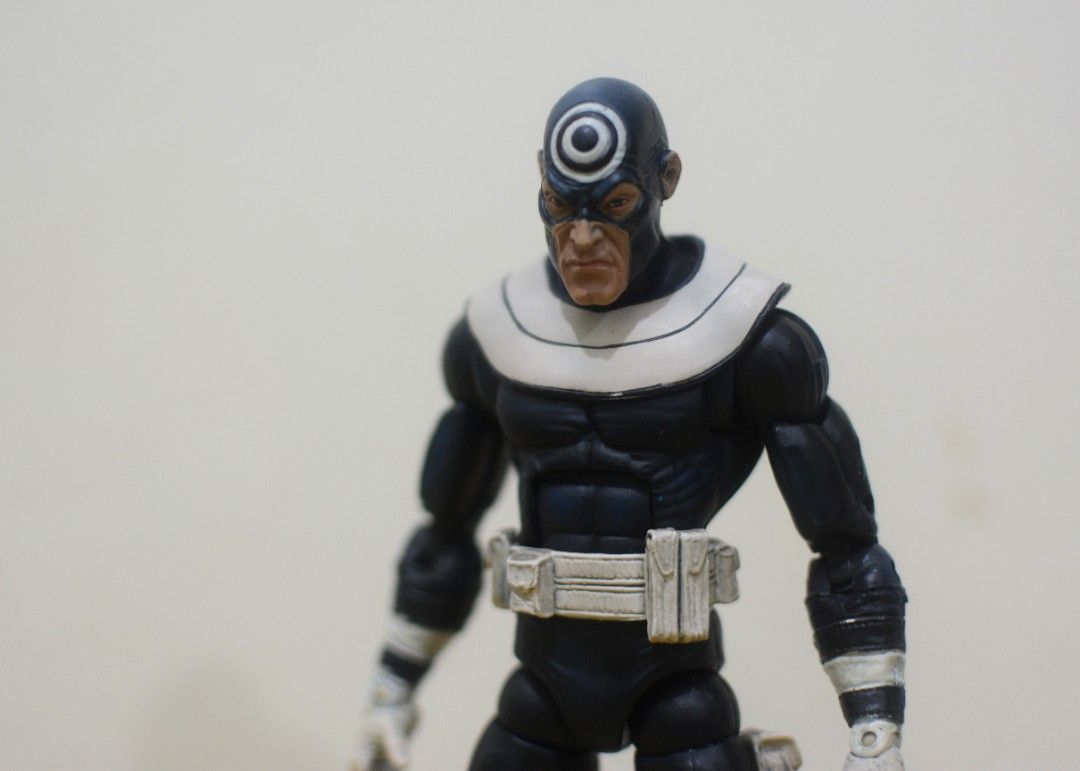 Marvel Legends Bullseye |Galactus Series (Category: Figurines & Statues) located in Malabon City. Submitted by jaopelaez (Listing ID 1460011278, Image 2). Description: For Sale Bullseye Marvel Legends Galactus Series Toy biz Location: Caloocan City Payment: Gcash Shipping: LBC or Lalamove Feel free to send a pm for more details. Magandang araw, salamat! :).