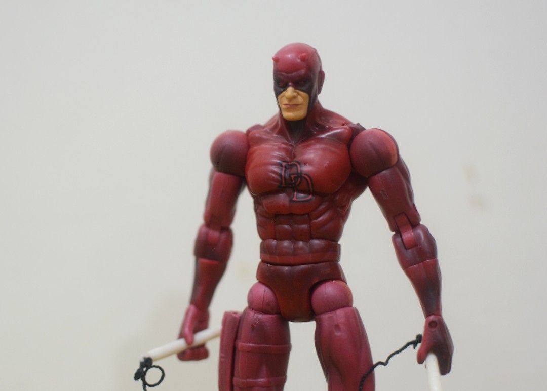 Marvel Legends Daredevil| Urban Legends (Category: Figurines & Statues) located in Malabon City. Submitted by jaopelaez (Listing ID 1460010758, Image 2). Description: For Sale Daredevil Marvel Legends Urban Legends Toy biz Location: Caloocan City Payment: Gcash Shipping: LBC or Lalamove Feel free to send a pm for more details. Magandang araw, salamat! :).