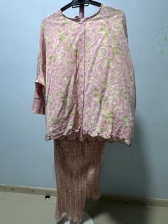 (Category: ) located in . Submitted by nadzeyla (Listing ID 1459929203, Image 1). Description: .