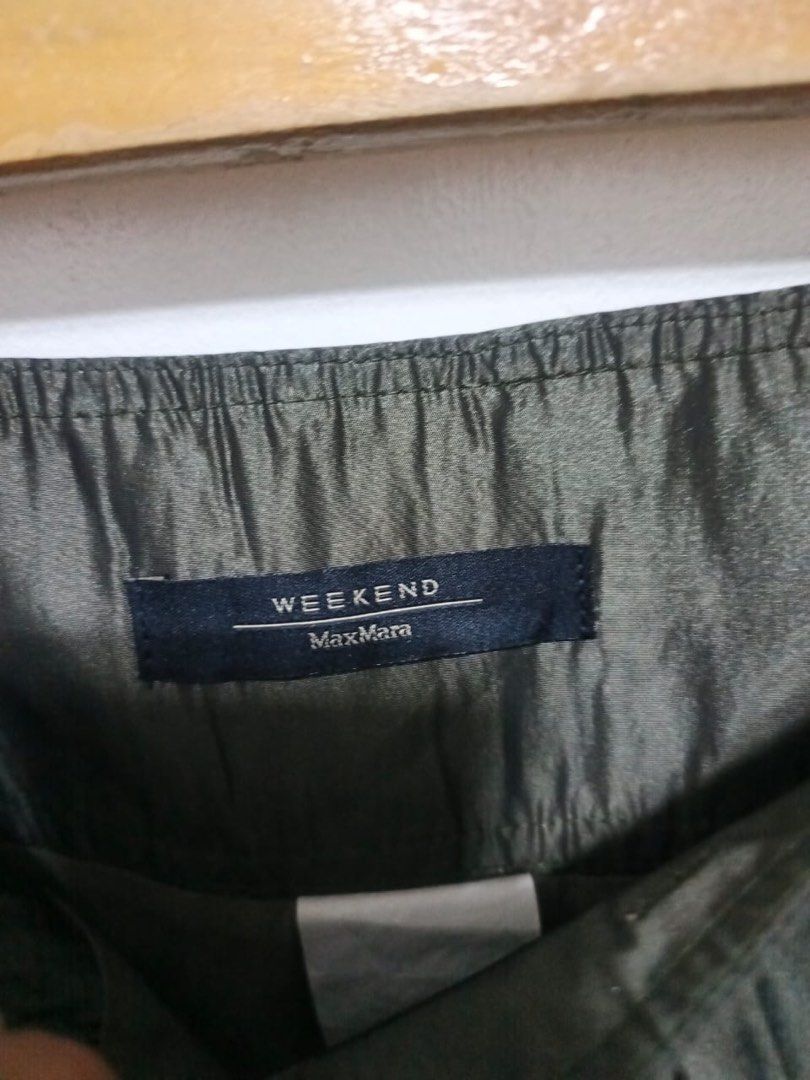 MAX MARA (Category: Skirts) located in Dasmarinas. Submitted by jessputrages (Listing ID 1460094319, Image 3). Description: For sale Max Mara Excellent condition No issue 450 plus shippi fee Pm for more details.