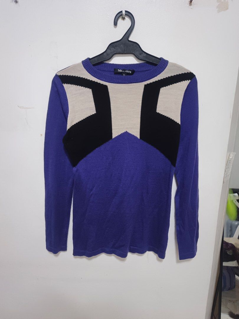 MAX MARA (Category: Longsleeves) located in Dasmarinas. Submitted by jessputrages (Listing ID 1460096948, Image 1). Description: For sale Max Mara Excellent condition No issue 600 shipped Pm for more details.