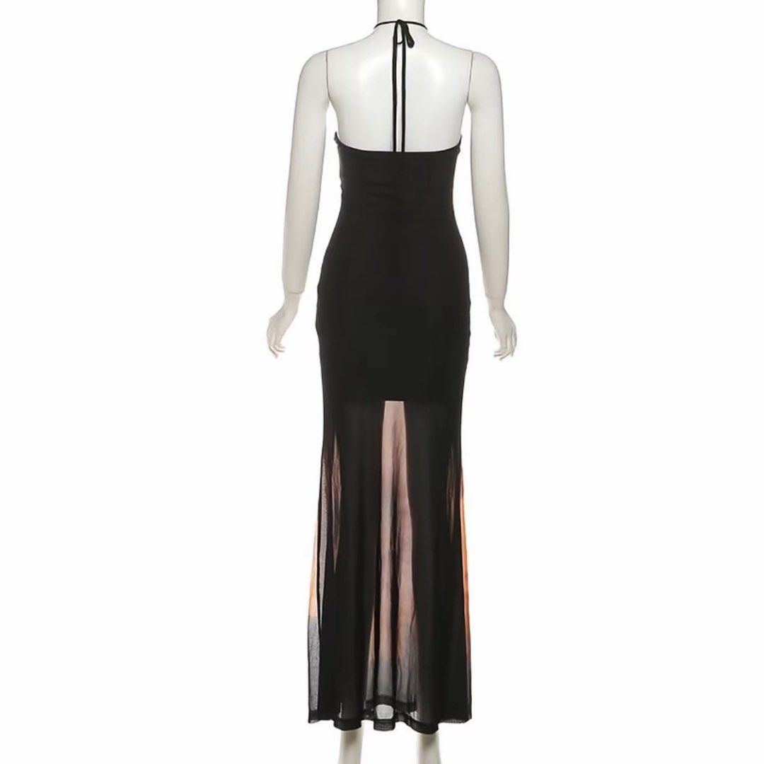 Maxi/Halter Dress | Black & Floral (Category: Dresses) located in Quezon City. Submitted by chkjkl (Listing ID 1460020948, Image 2). Description: • brand new, never worn • Size S • good for 5’ to 5’5 • not for me • bought for 1,000php 📍QC.