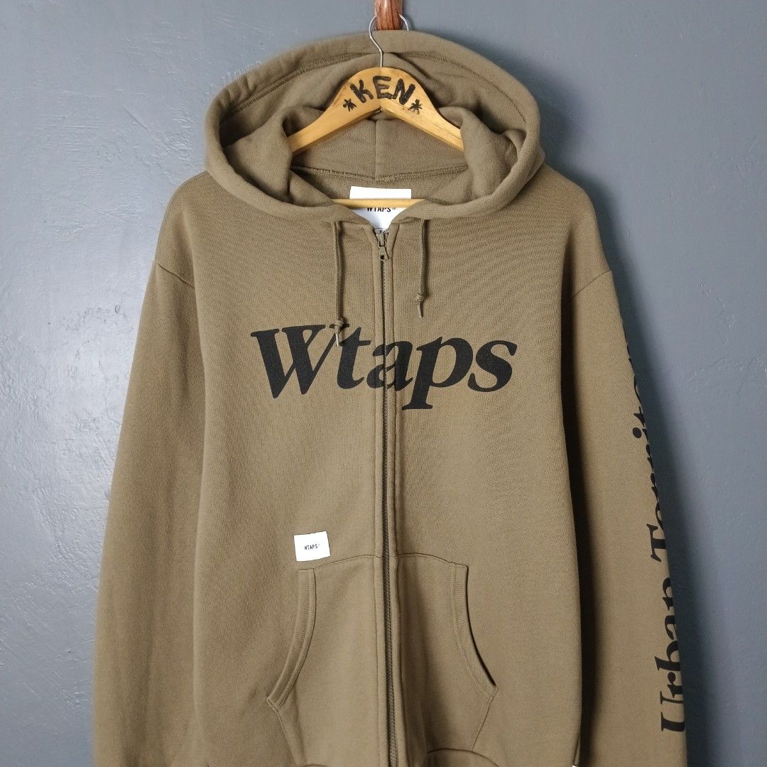 Men's - WTAPS (Category: Coats, Jackets and Outerwear) located in Bacolod City. Submitted by drop.ph (Listing ID 1460000010, Image 1). Description: WTAPS - Academy Zip Up Hoodie Authentic *Size S Fits M - 22x28 *Excellent Cloth *Small stain *Price: 2,500php *Add SF if outside Bacolod City .