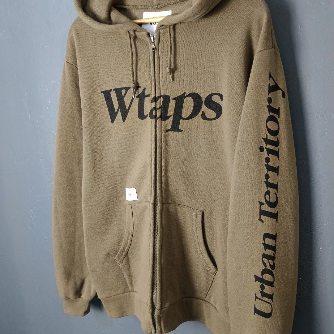 Men's - WTAPS (Category: Coats, Jackets and Outerwear) located in Bacolod City. Submitted by drop.ph (Listing ID 1460000010, Image 3). Description: WTAPS - Academy Zip Up Hoodie Authentic *Size S Fits M - 22x28 *Excellent Cloth *Small stain *Price: 2,500php *Add SF if outside Bacolod City .