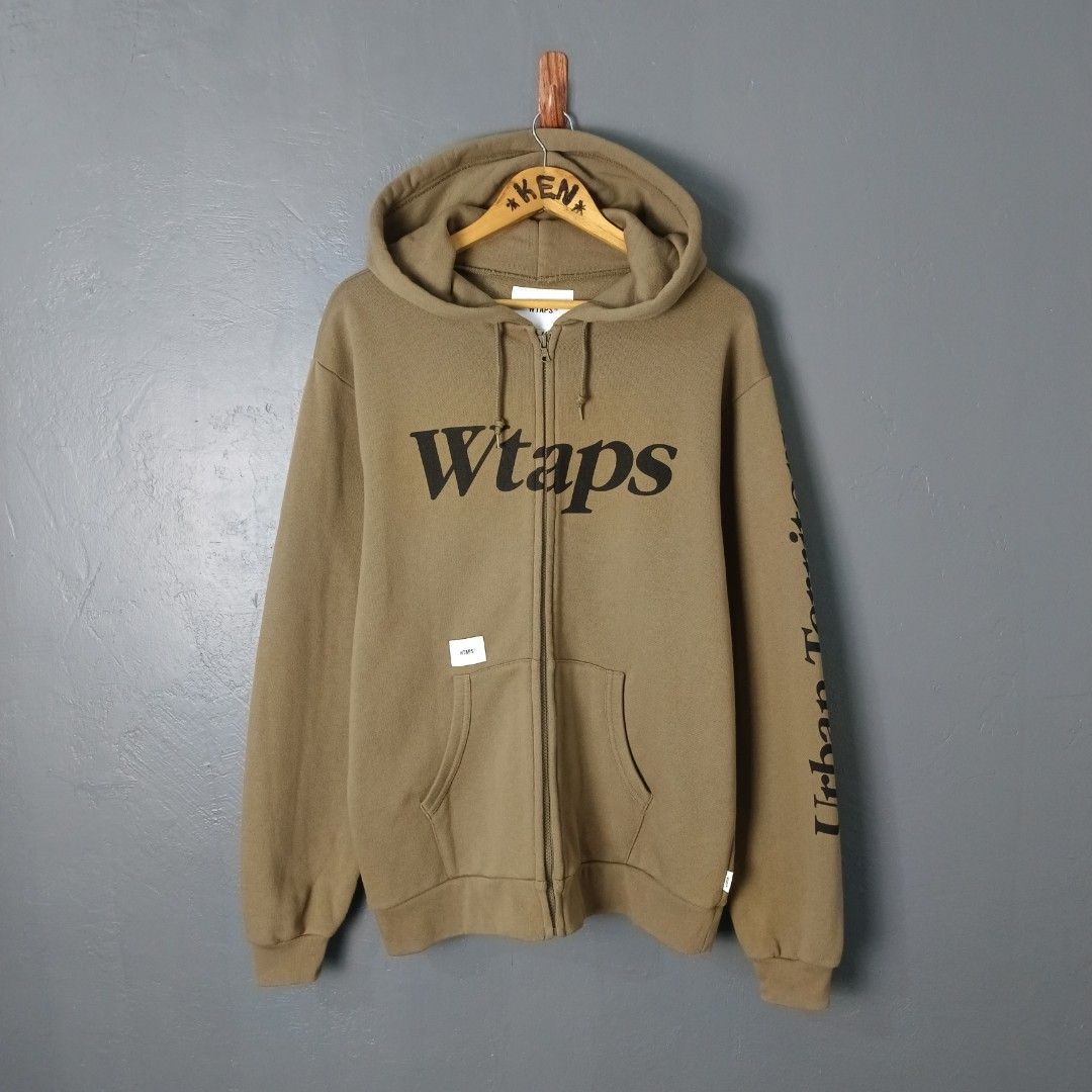 Men's - WTAPS (Category: Coats, Jackets and Outerwear) located in Bacolod City. Submitted by drop.ph (Listing ID 1460000010, Image 2). Description: WTAPS - Academy Zip Up Hoodie Authentic *Size S Fits M - 22x28 *Excellent Cloth *Small stain *Price: 2,500php *Add SF if outside Bacolod City .