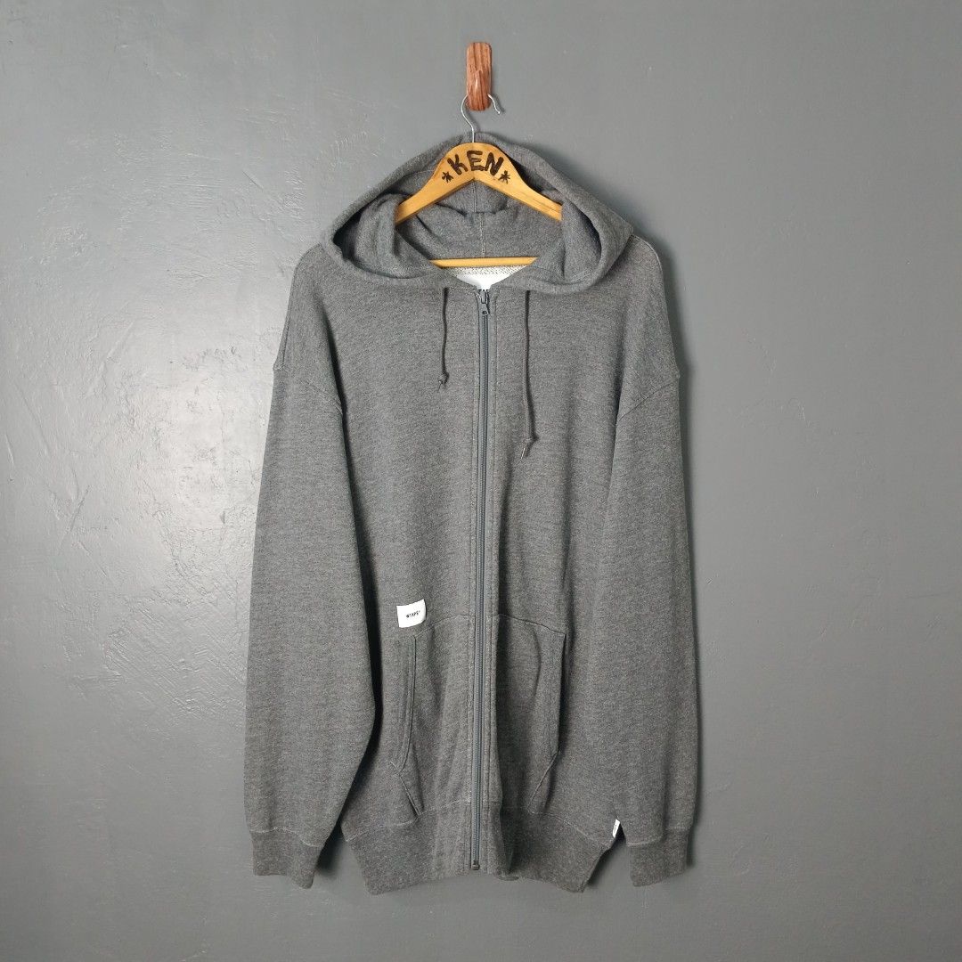 Men's - WTAPS (Category: Coats, Jackets and Outerwear) located in Bacolod City. Submitted by drop.ph (Listing ID 1460000734, Image 2). Description: WTAPS - Full Zip Hoodie Authentic *Fits XL - 24.5x31 *Excellent cloth *Small stain *Price: 2,500php *Add SF if outside Bacolod City.