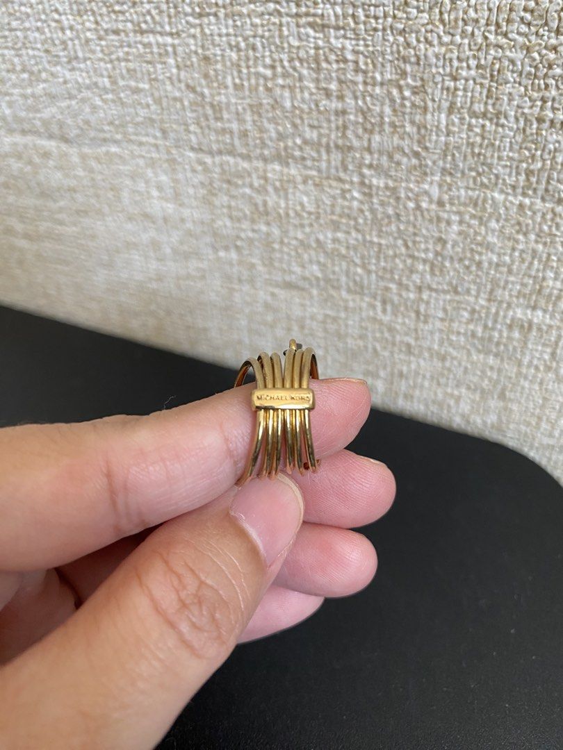 MICHAEL KORS Ring (Category: Rings) located in Puerto Princesa. Submitted by kanejela (Listing ID 1460020902, Image 3). Description: Brand new without box, dust bag or paper bag. .