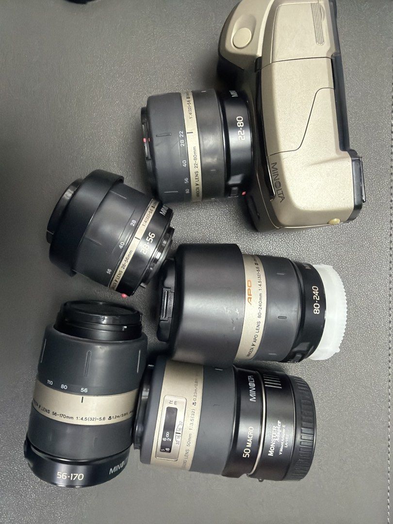 Minolta vectis S1 連5枝鏡頭，V to E adapter （分類：相機）位於 Hong Kong。 由 kittak001 提交（商品編號 1459996023，圖片 1）。簡介： 放售Minolta相機連鏡頭套裝。有22-80mm, 28-56mm, 56-170mm, 80-240mm鏡頭，仲有50mm Macro鏡頭連Monster V Mount Adapter。 機身已壞，未能使用。