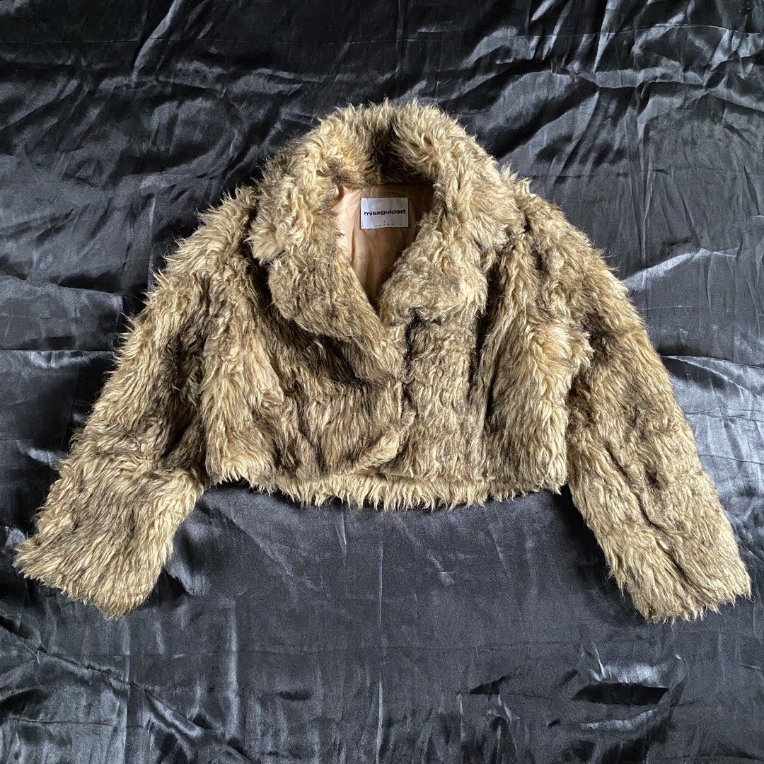 Missguided Fur Brown Jacket (Category: Coats, Jackets and Outerwear) located in Calamba. Submitted by vxd3.store (Listing ID 1460101469, Image 1). Description: Missguided Brown Fur Jacket Small 18 Length 21 Width 21 Sleeve 22 Shoulder.