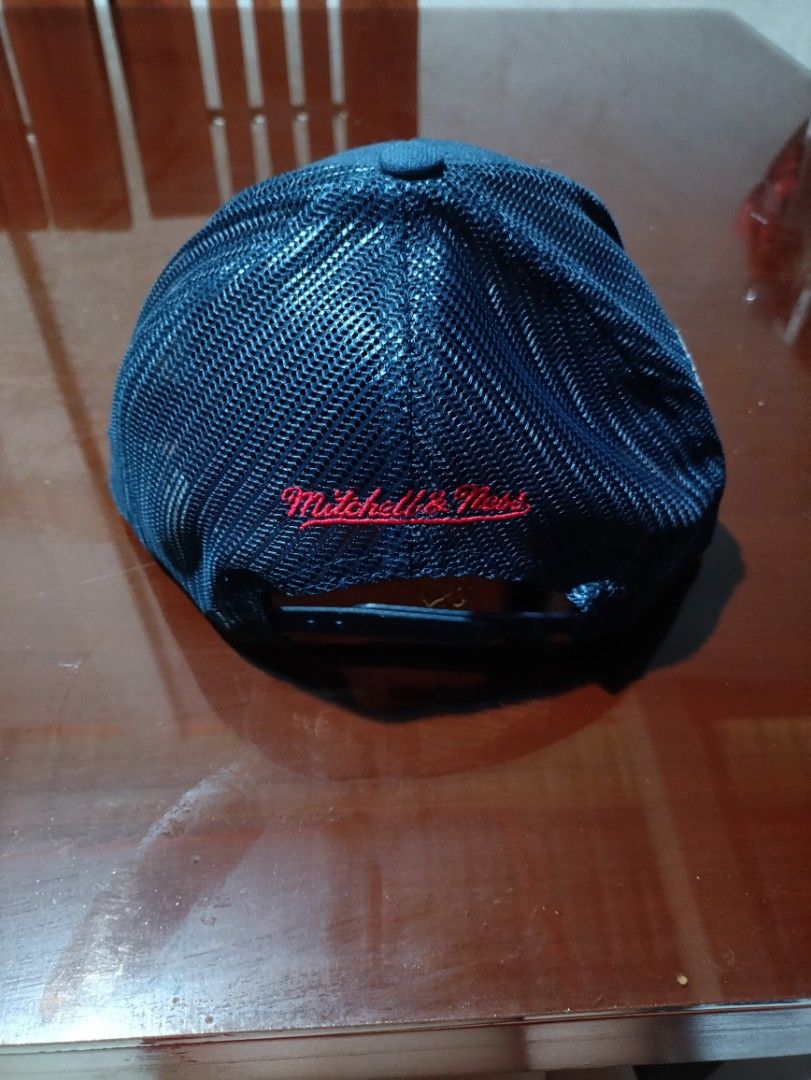 MITCHELL&NESS BOSTON RED SOX PRO PINCH FIT SNAPBACK HAT (Category: Caps & Hats) located in Batangas. Submitted by dean_vincent (Listing ID 1459929643, Image 3). Description: Authentic Good Condition No issue.
