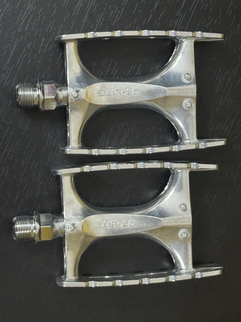 MKS Bicycle pedal (Category: Bicycles) located in Pasig City. Submitted by itsmejaypee25 (Listing ID 1460036716, Image 2). Description: MKS CT-Lite Bike Pedals Made in Japan Ortigas location.