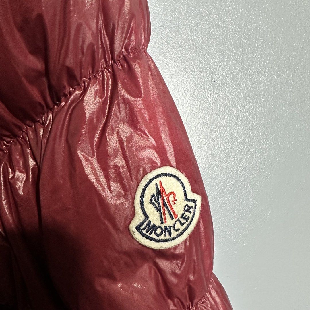 Moncler puffer (Category: Coats, Jackets and Outerwear) located in Mangaldan. Submitted by restyle.fitv2 (Listing ID 1459938459, Image 3). Description: Moncler puffer Length 24 Width 19 No issue.