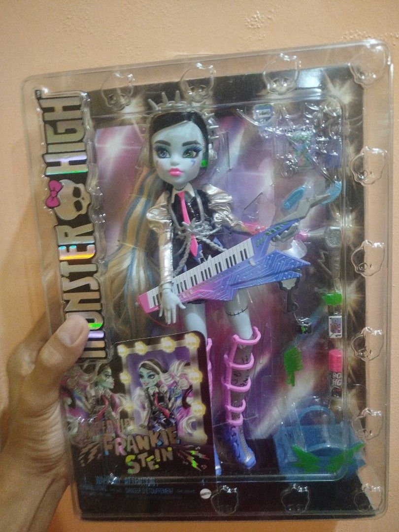Monster High Frankie Stein Doll (Category: Figurines & Statues) located in Manila. Submitted by lbj.lbj (Listing ID 1459972377, Image 1). Description: No more last price..