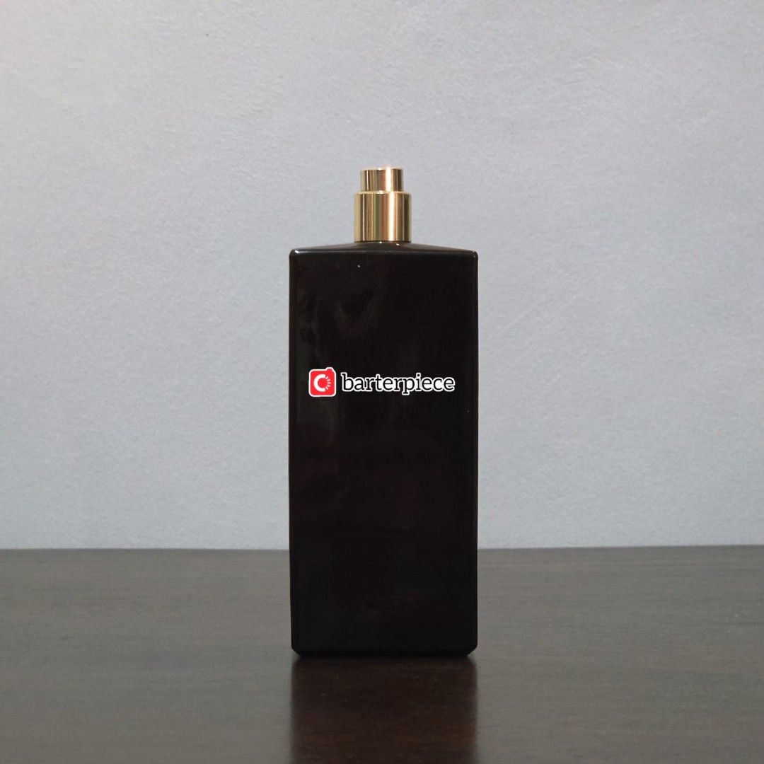 Moroccan Leather by Memo Paris (Eau de Parfum) (Category: Fragrance & Deodorants) located in Quezon City. Submitted by barterpiece (Listing ID 1460090244, Image 2). Description: Memo Paris Moroccan Leather EDP — 75 mL • Batch code: 28068 (2018) • ~55-60 mL remaining / 75 mL (see juice level) • Bottle only; no cap • Some of the printed details have faded (see photos). I also intentionally scraped a small corner of the bottle to make the juice leve