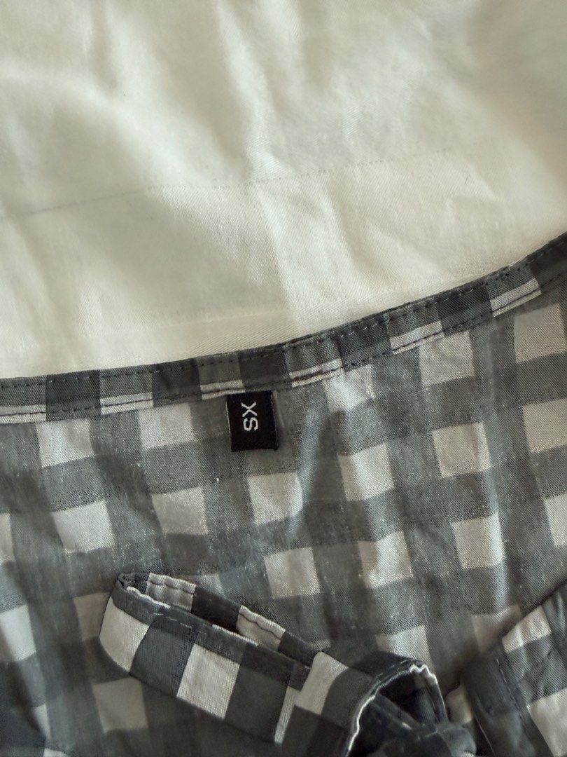 motel rocks - gingham tie front top (Category: Shirts) located in Mandaluyong City. Submitted by outofstoragewtf (Listing ID 1459996109, Image 2). Description: - bought from bali - size Xs - price is fixed .