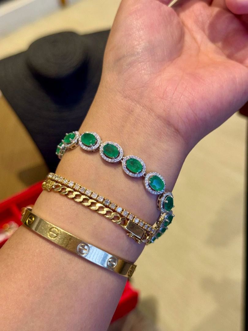 Natural Emerald Tennis Bracelet (Category: Bracelets) located in Baguio. Submitted by asna_taku (Listing ID 1460001031, Image 1). Description: 💚 Natural Emerald Tennis Bracelet A timeless pop of natural emeralds surrounded by sparkling moissanite halos ✨💚 Each oval emerald has its own natural character and inclusions, giving the bracelet that beautiful, unmistakable emerald look. Set in silver, with an adjustable fit from 15–18cm — perfect for 