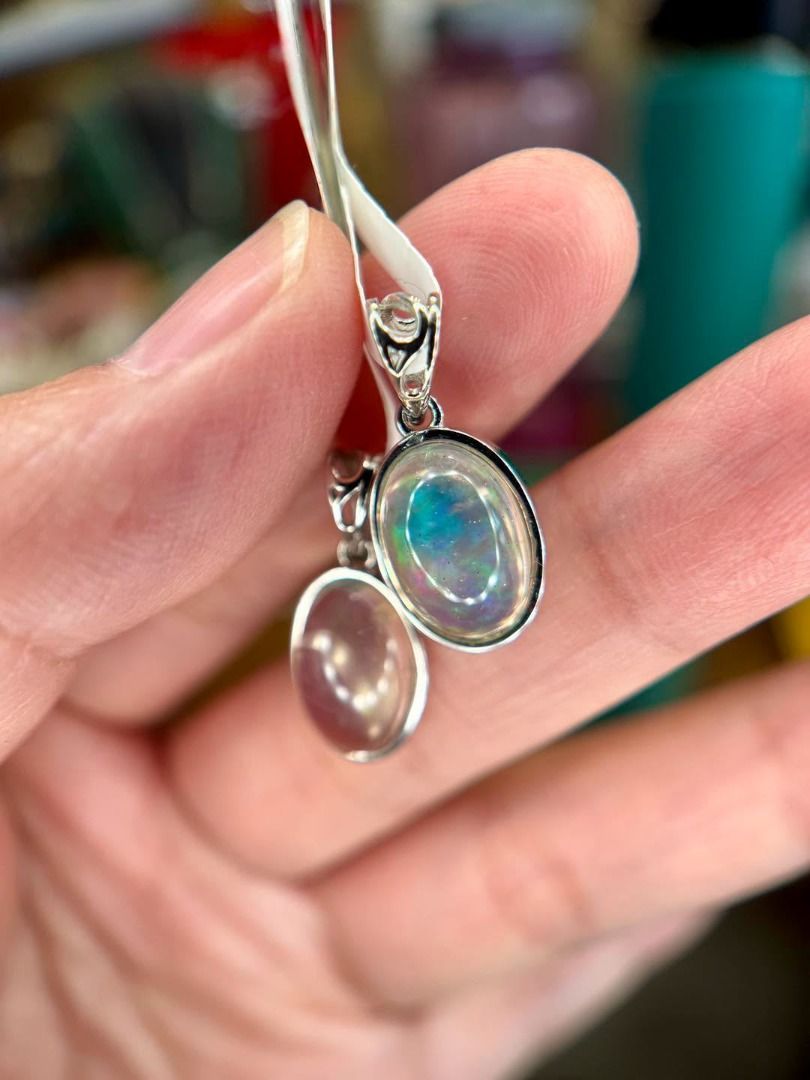 NATURAL OPAL BEZEL-SET PENDANTS (Category: Body Jewelry) located in Baguio. Submitted by asna_taku (Listing ID 1459989152, Image 2). Description: ✨ NATURAL OPAL BEZEL-SET PENDANTS ✨ That dreamy blue-green play of color on natural opal! 💙💚✨ Simple, elegant, and easy to wear — the bezel setting gives these opals a clean, modern look while beautifully framing their natural glow. 💎 Natural Opal 🤍 New 925 Silver ✨ Bezel-set design 📌 2 pcs availab