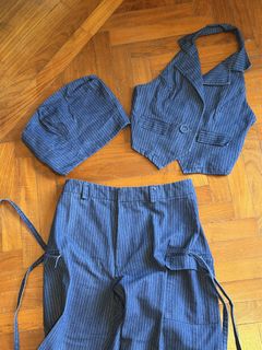(Category: ) located in . Submitted by michymichcloset (Listing ID 1460021392, Image 1). Description: .