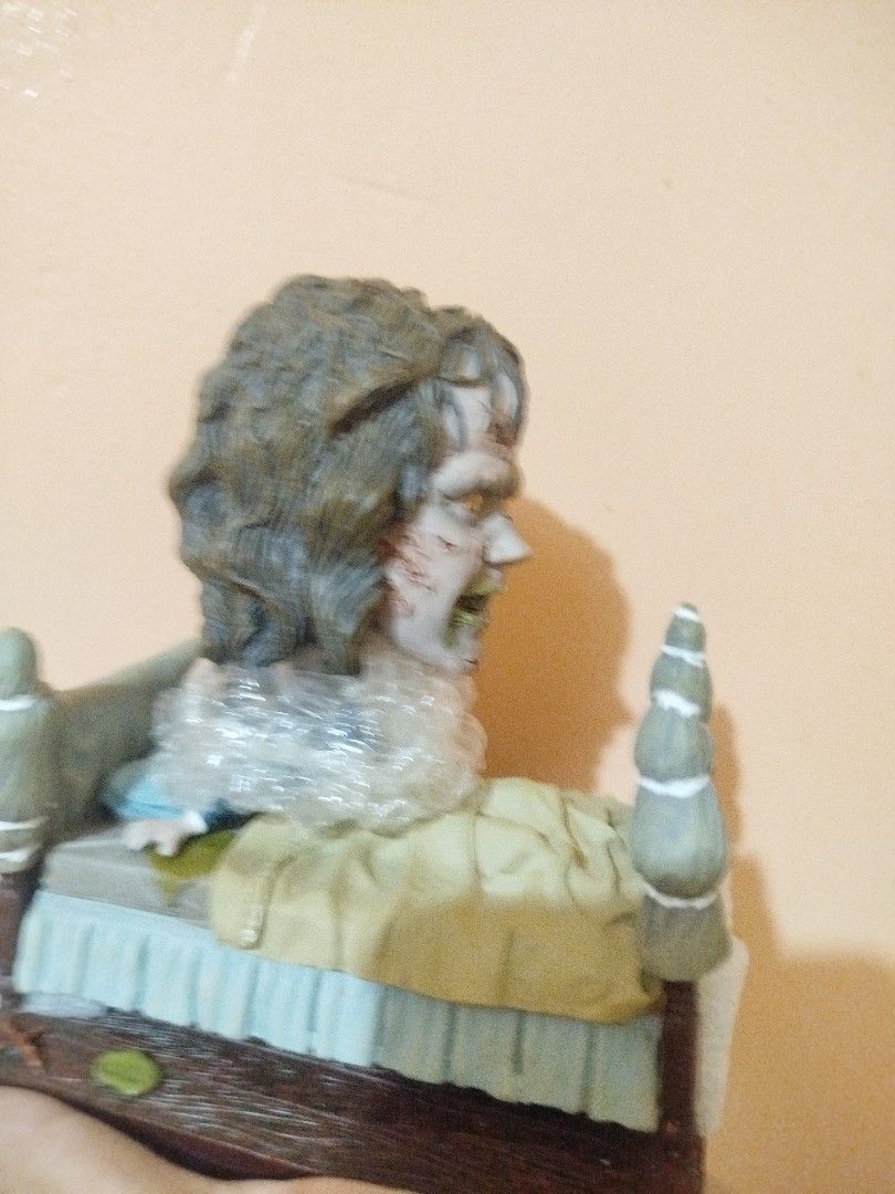 Neca The Exorcist Resin Statue (Category: Figurines & Statues) located in Manila. Submitted by lbj.lbj (Listing ID 1459991364, Image 2). Description: Opened for Inspection Only. No more last price..